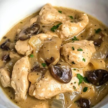 Creamy Crock Pot Chicken Marsala