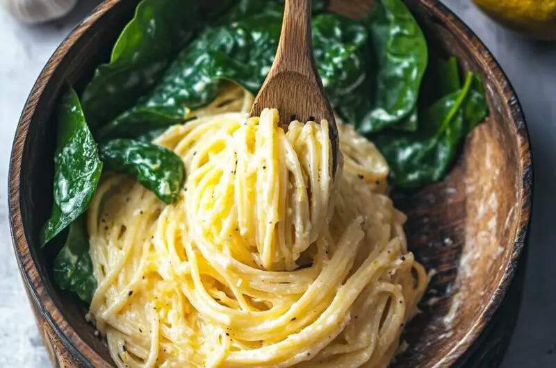 Lemon Garlic Pasta with Spinach
