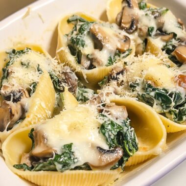 Spinach and Mushroom Stuffed Pasta Shells