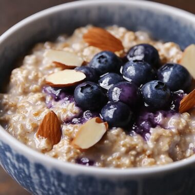 Slow Cooker Blueberry Oatmeal