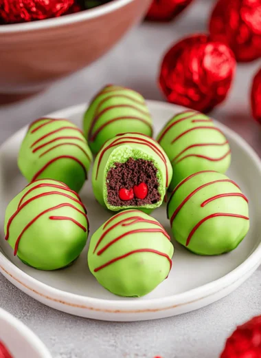 Grinch Oreo Balls: Easy No-Bake Holiday Treats to Love 2 Grinch Oreo Balls