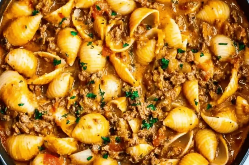Creamy Beef and Shells: Quick Family Comfort in 30 Minutes 1 Creamy Beef and Shells