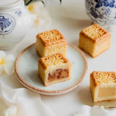Taiwanese Pineapple Cakes