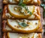 Delicious Pear and Gorgonzola Flatbread for Elegant Dinners