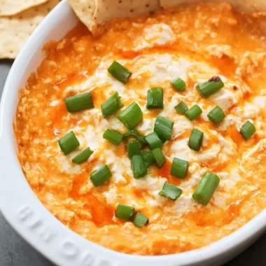 Healthy Cottage Cheese Buffalo Chicken Dip